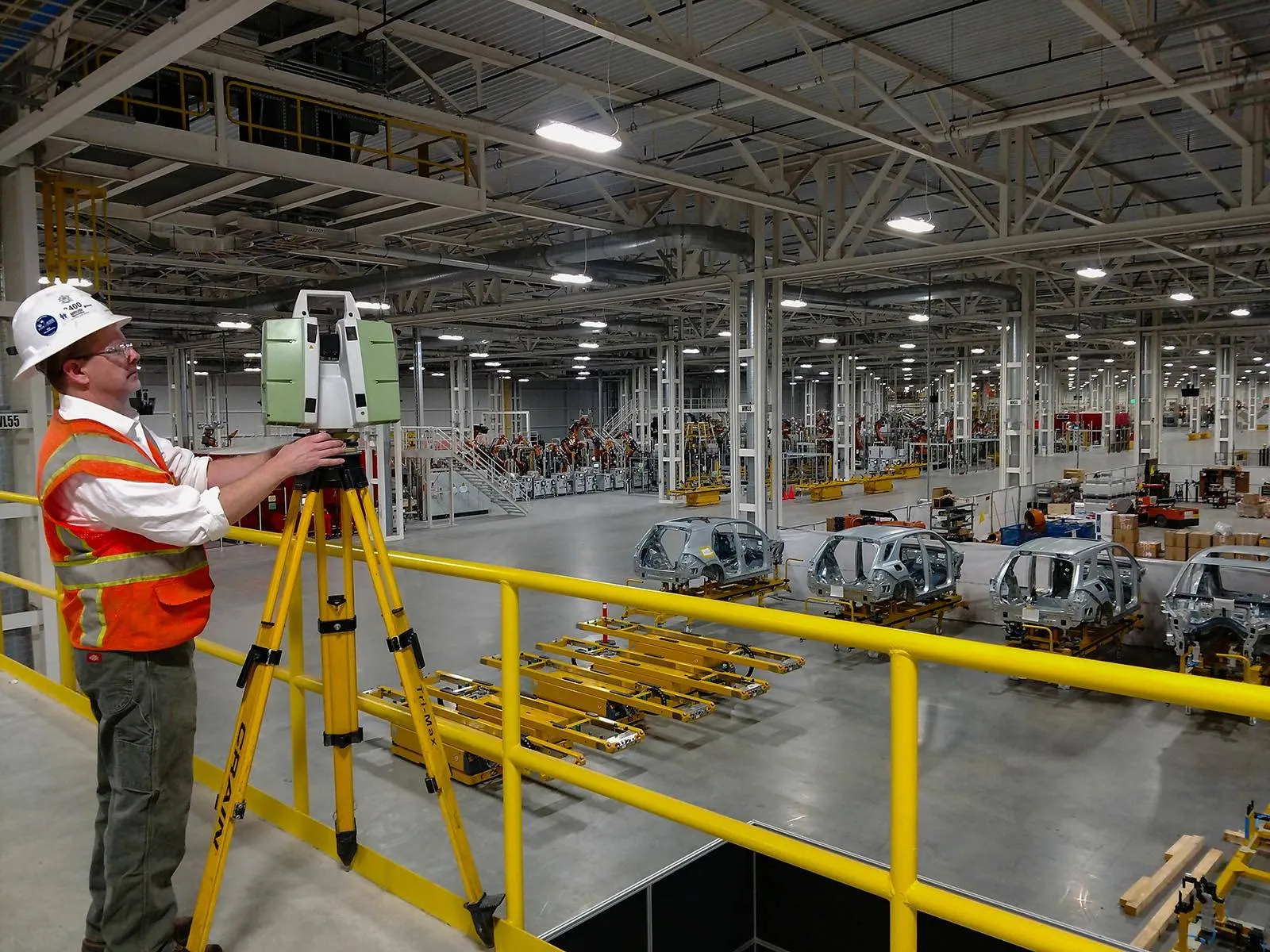 Darling Geomatics Charlie Warren at MB Plant Alabama Jan 2018 prepping for 3d scanning project at Mercedes Benz